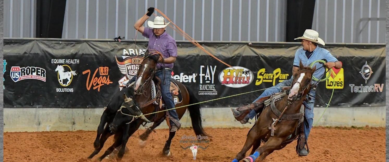 Team ropers competing at the Hamilton TX qualifier